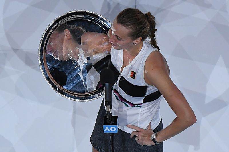 华体会官网科维托娃遭遇七持续失利，美国队教练压力巨大！