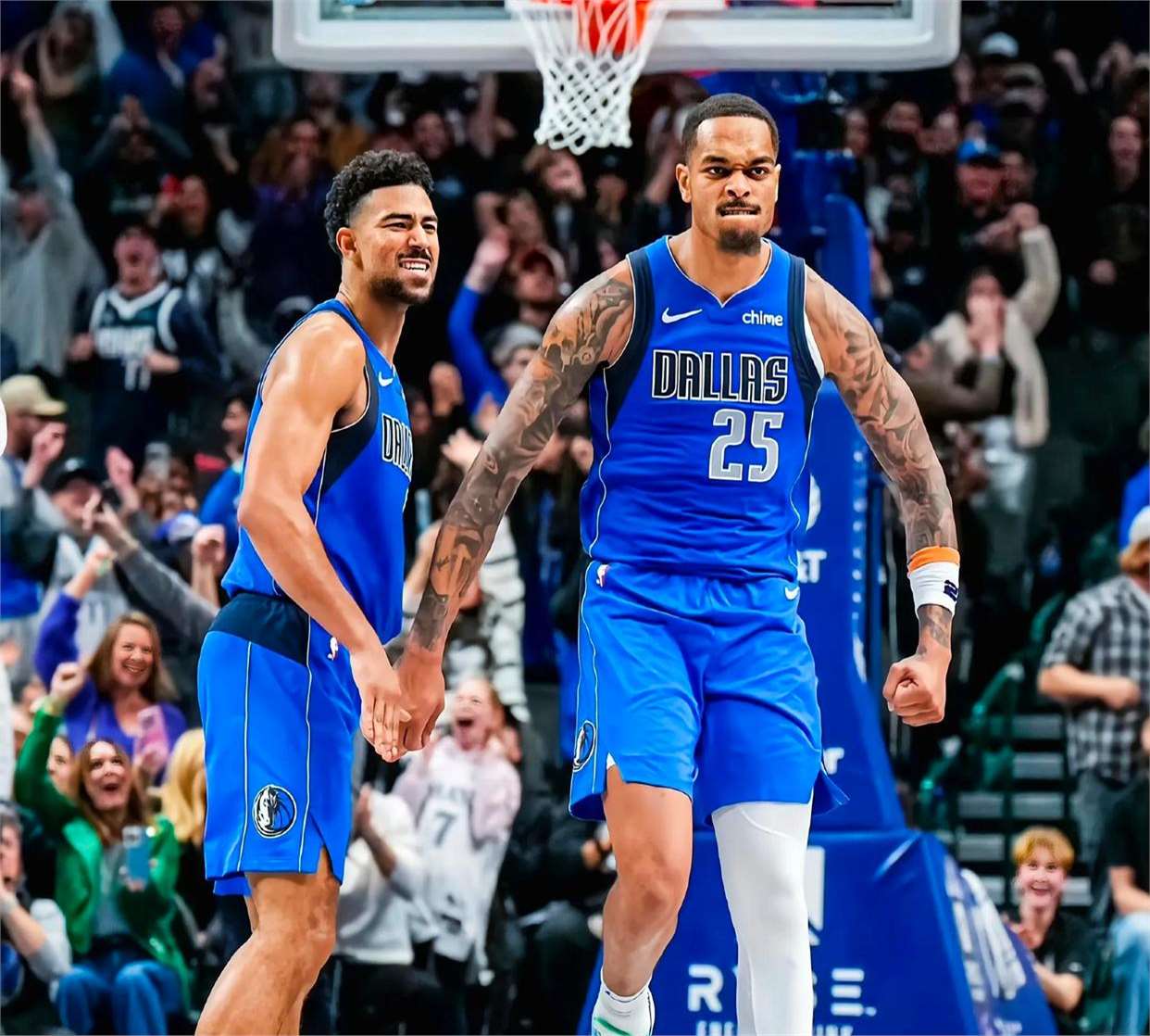 华体会官网阿扎伦卡关键节点赛况扑朔迷离，独行侠带队取胜！的简单介绍