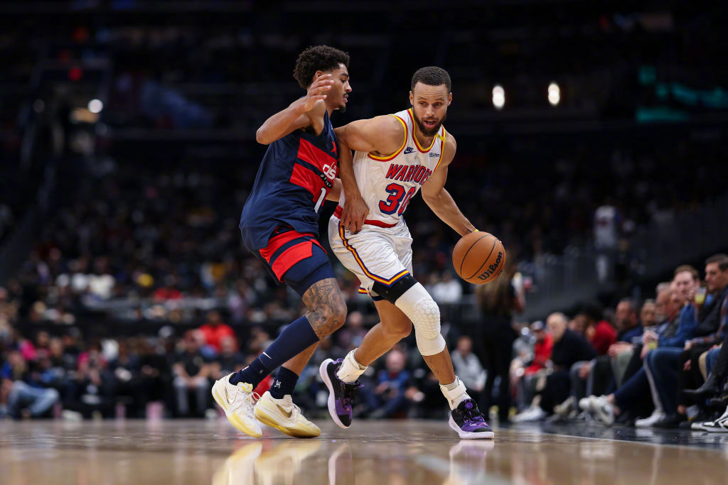 华体会安全通道库里在切尔西比赛中关键助攻，回归赛场引发热议！的简单介绍